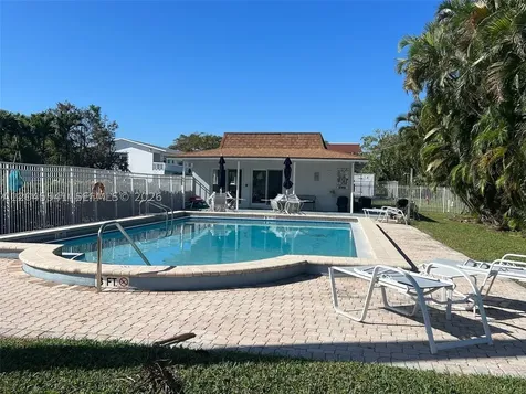 689 NE 6th Court Boynton Beach FL 33435