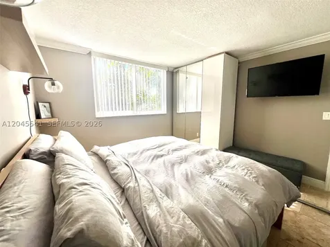 689 NE 6th Court Boynton Beach FL 33435