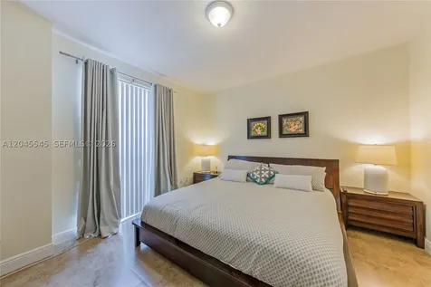 7285 SW 90th Street Miami FL 33156
