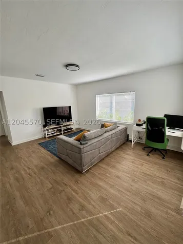 1215 NE 109th Street Miami FL 33161