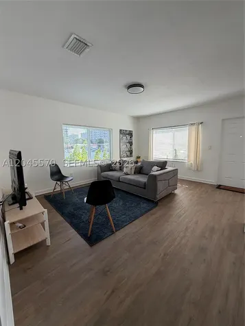 1215 NE 109th Street Miami FL 33161