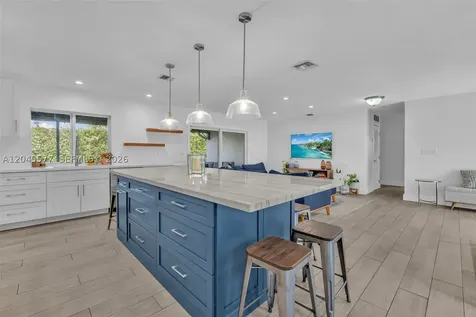 1807 SW 102nd Place Miami FL 33165