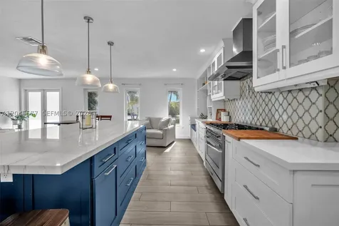 1807 SW 102nd Place Miami FL 33165