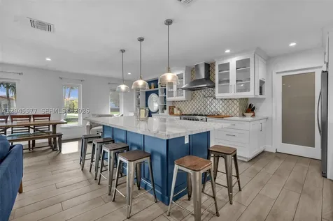 1807 SW 102nd Place Miami FL 33165