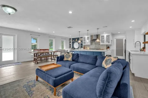 1807 SW 102nd Place Miami FL 33165