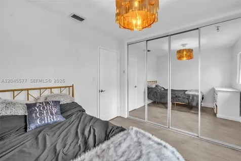1807 SW 102nd Place Miami FL 33165