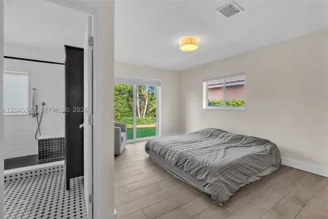 1807 SW 102nd Place Miami FL 33165