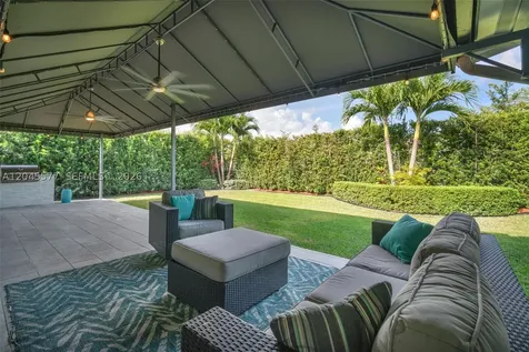 1807 SW 102nd Place Miami FL 33165