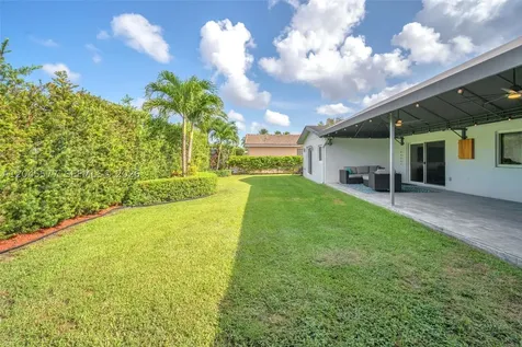 1807 SW 102nd Place Miami FL 33165
