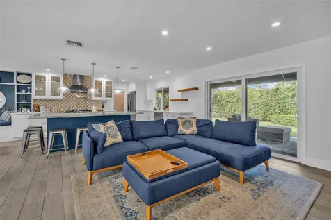 1807 SW 102nd Place Miami FL 33165