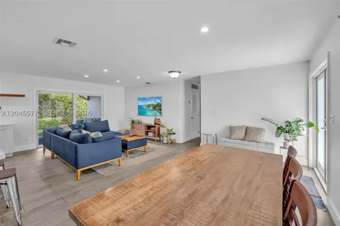 1807 SW 102nd Place Miami FL 33165
