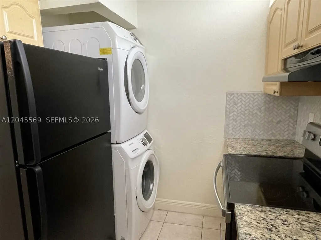 2642 Riverside Drive Coral Springs FL 33065