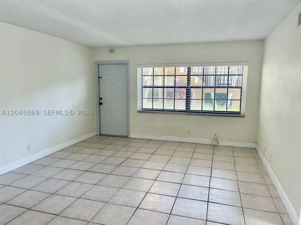 2642 Riverside Drive Coral Springs FL 33065