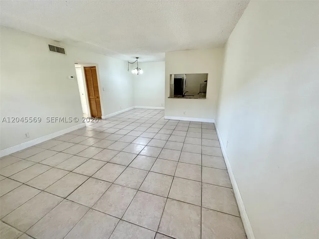 2642 Riverside Drive Coral Springs FL 33065