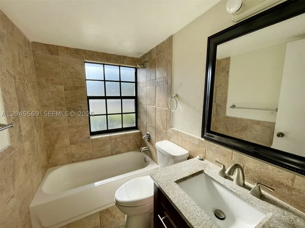 2642 Riverside Drive Coral Springs FL 33065