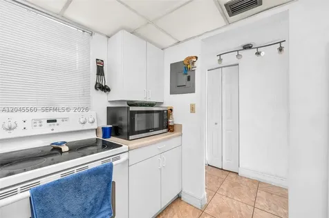 6600 W 2nd Court Hialeah FL 33012