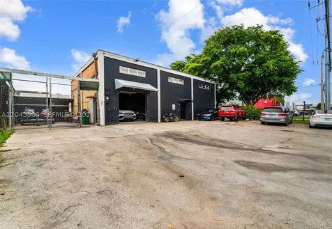 5571 NW 84th Avenue Doral FL 33166