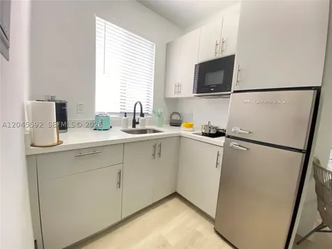 1553 SW 7th Street Miami FL 33135