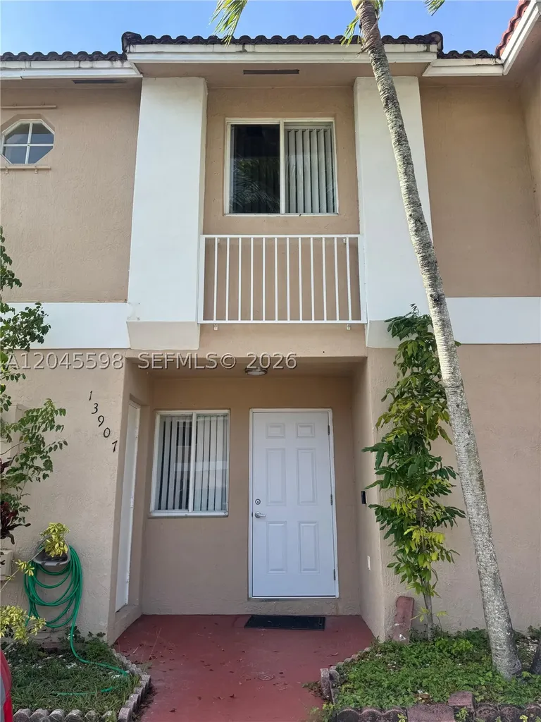 13907 SW 177th Street Miami FL 33177