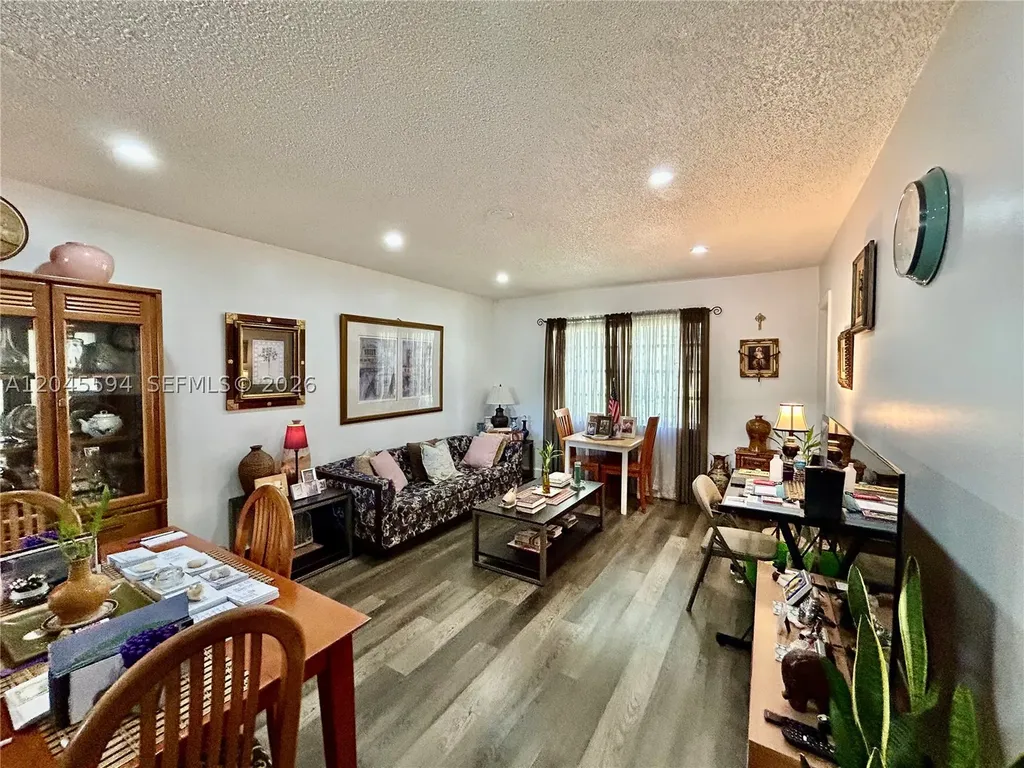 201 Berkley Road Hollywood FL 33024