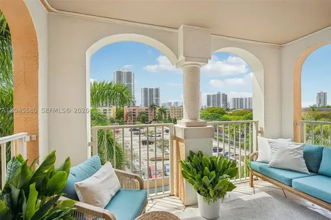 19701 E Country Club Drive Aventura FL 33180