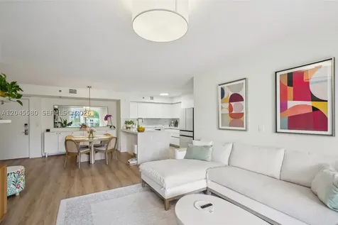19701 E Country Club Drive Aventura FL 33180