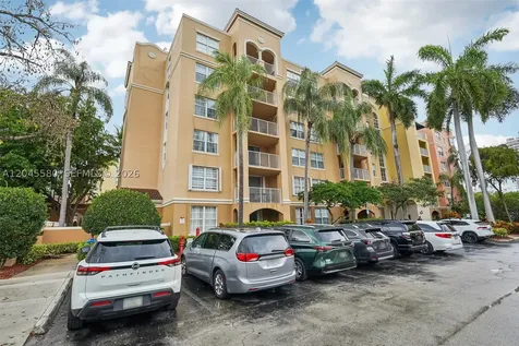 19701 E Country Club Drive Aventura FL 33180
