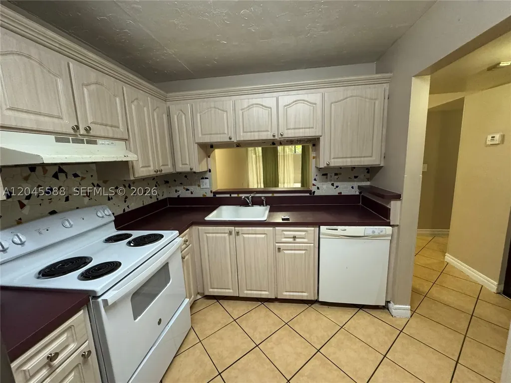 10865 SW 112th Avenue Miami FL 33176