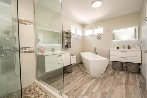 Pembroke Pines FL 33028