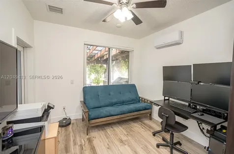 Pembroke Pines FL 33028