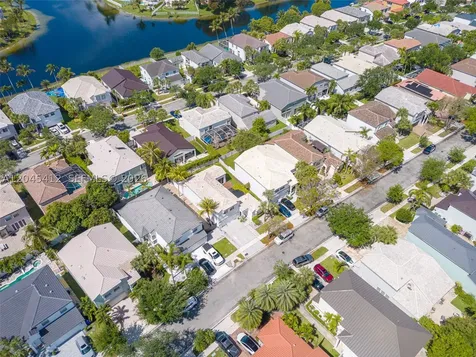 Pembroke Pines FL 33028