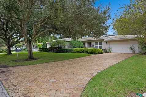 1246 Algardi Avenue Coral Gables FL 33146