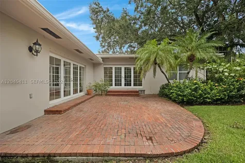 1246 Algardi Avenue Coral Gables FL 33146