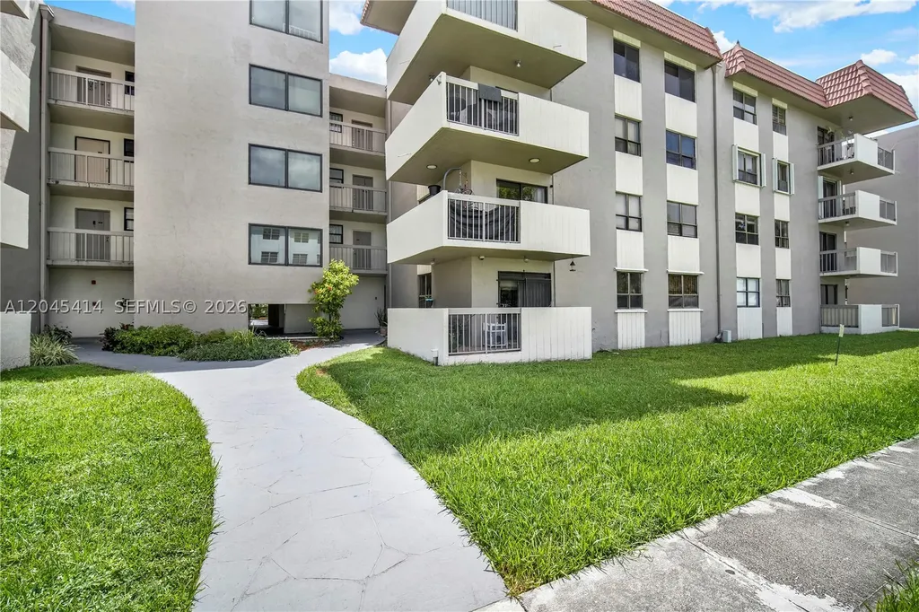 1101 SW 122nd Avenue Miami FL 33184