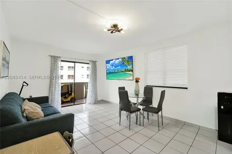 1101 SW 122nd Avenue Miami FL 33184