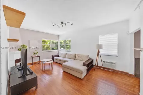1559 Meridian Avenue Miami Beach FL 33139