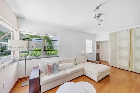 1559 Meridian Avenue Miami Beach FL 33139