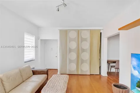 1559 Meridian Avenue Miami Beach FL 33139