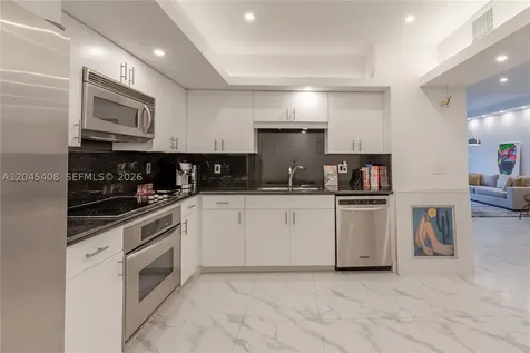 151 Crandon Boulevard Key Biscayne FL 33149