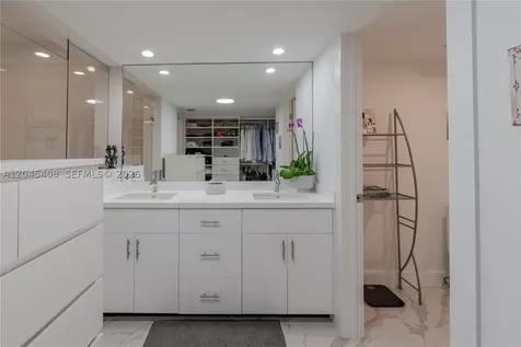 151 Crandon Boulevard Key Biscayne FL 33149