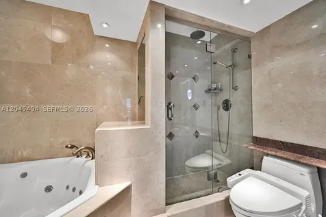 5225 Collins Avenue Miami Beach FL 33140