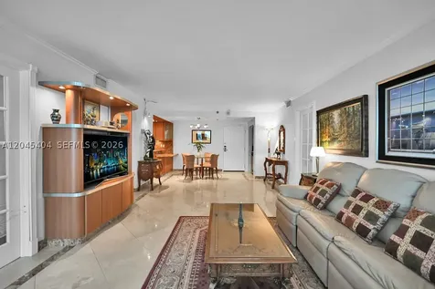 5225 Collins Avenue Miami Beach FL 33140