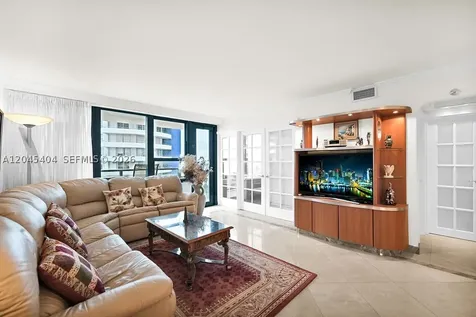 5225 Collins Avenue Miami Beach FL 33140