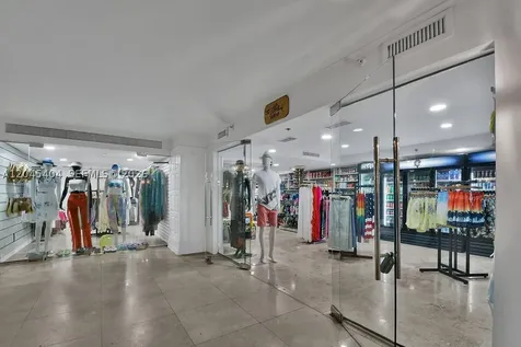 5225 Collins Avenue Miami Beach FL 33140