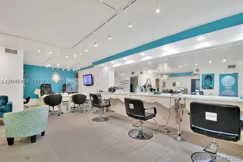 5225 Collins Avenue Miami Beach FL 33140