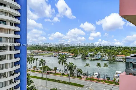 5225 Collins Avenue Miami Beach FL 33140