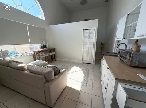 8277 NW 194th Terrace Hialeah FL 33015