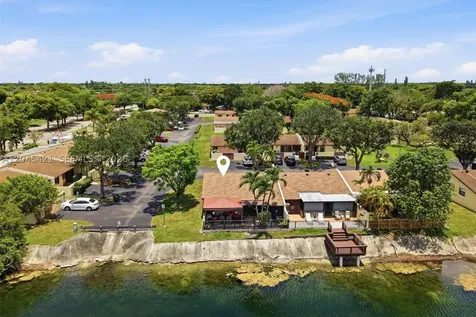 13776 Kendale Lakes Drive Miami FL 33183