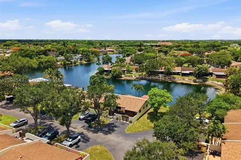 13776 Kendale Lakes Drive Miami FL 33183