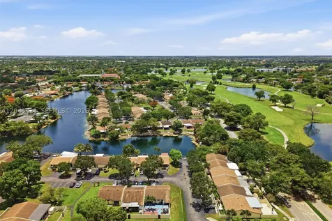 13776 Kendale Lakes Drive Miami FL 33183